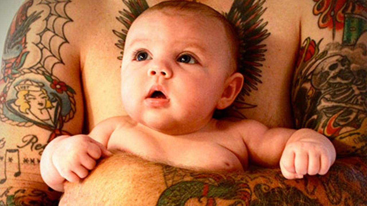 Reprodução/Facebook Tattooed Parents