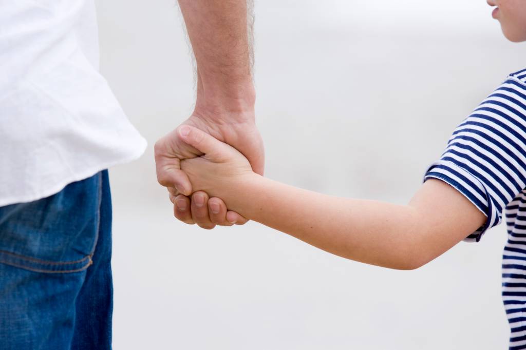 Homem com HIV pode ter filhos sem transmitir a infecção