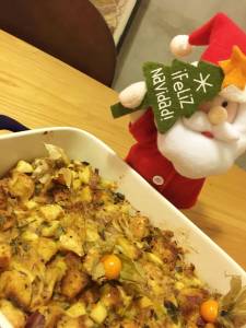 Stuffing de maçã com alho-poró e sálvia Stuffing de maçã com alho-poró e sálvia