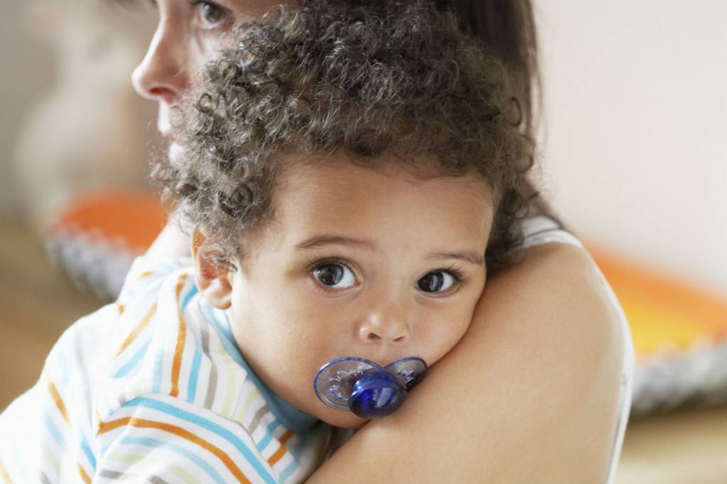 SBP lança guia sobre o uso de chupetas em crianças amamentadas