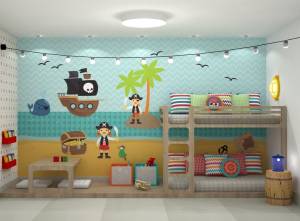 Quarto infantil decorado com tema de fundo do mar e piratas