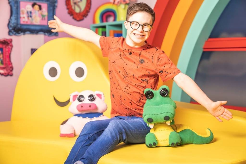 Conheça o primeiro apresentador de programa infantil com Síndrome de Down