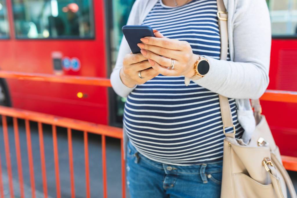 Retorno de gestantes ao trabalho presencial é aprovado na Câmara