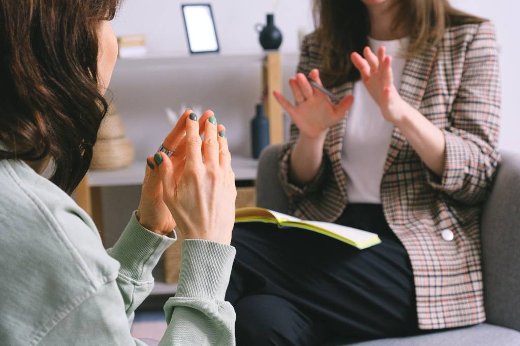 terapia mulher fazendo terapia