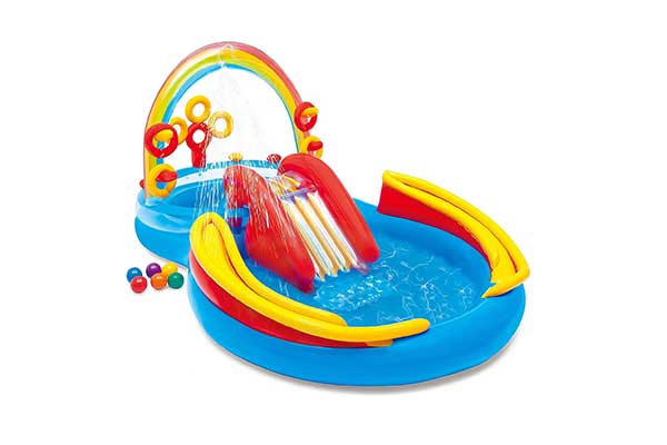 piscina plástica infantil com escorregador