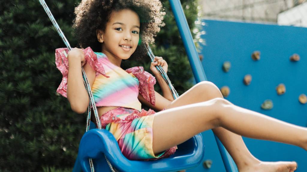 Escorregador, balanço e mais: brinquedos para montar no quintal de casa